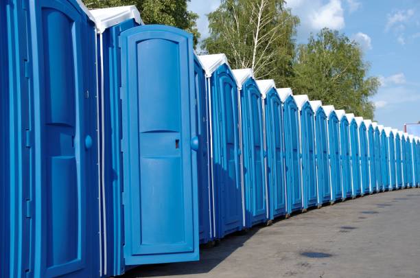 Portable restroom solutions in Frontenac, MO